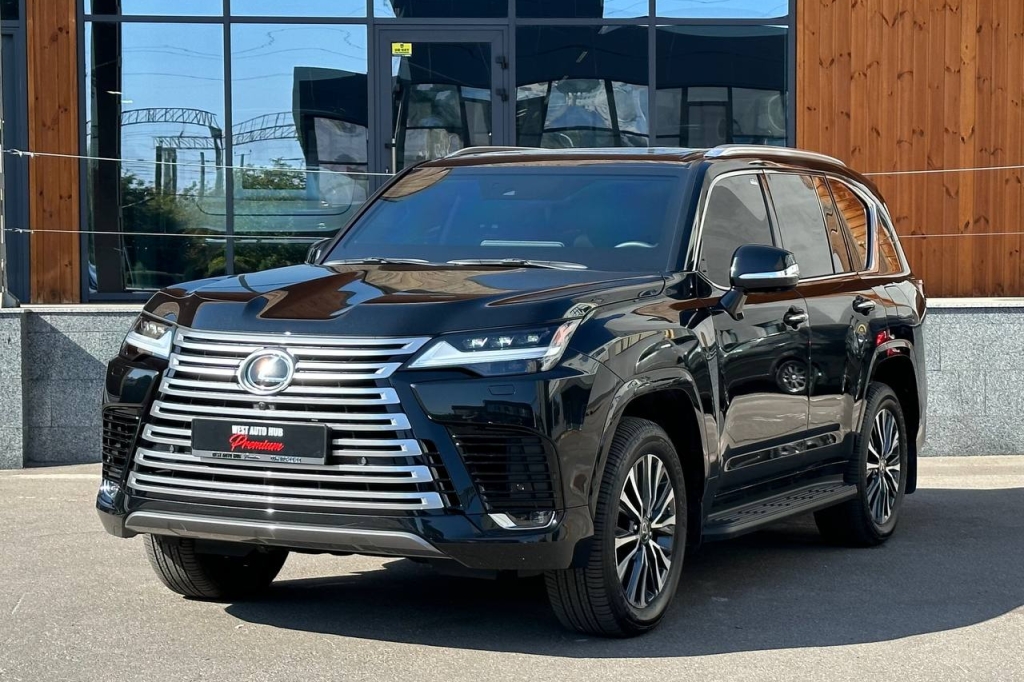 Lexus LX 500d 2023 фото 2