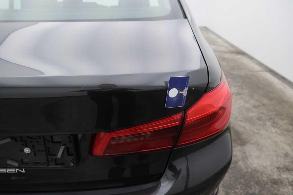 BMW 5 Series 2017 photo 16