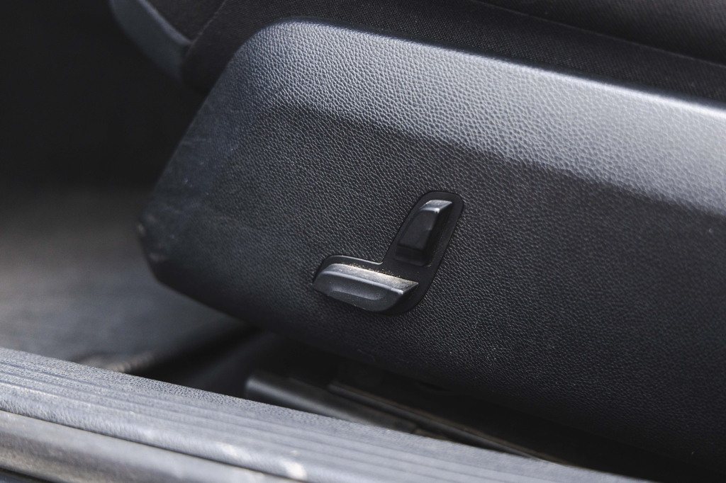 Mercedes-Benz E-Class 2010 фото 20