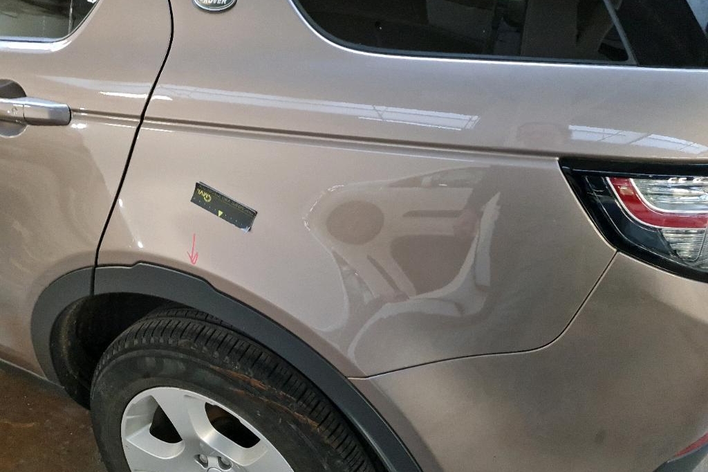 Land Rover Discovery Sport 2017 photo 21