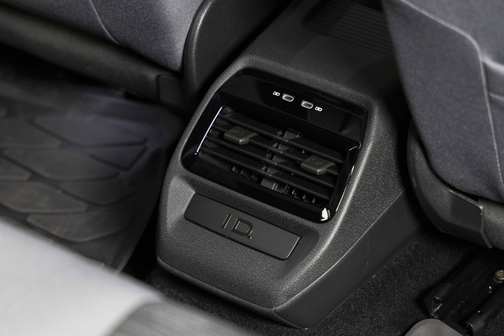 Volkswagen ID.4 Pro 2022 фото 36