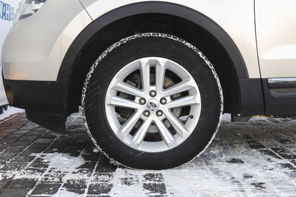 Ford Explorer XLT 2011 фото 11