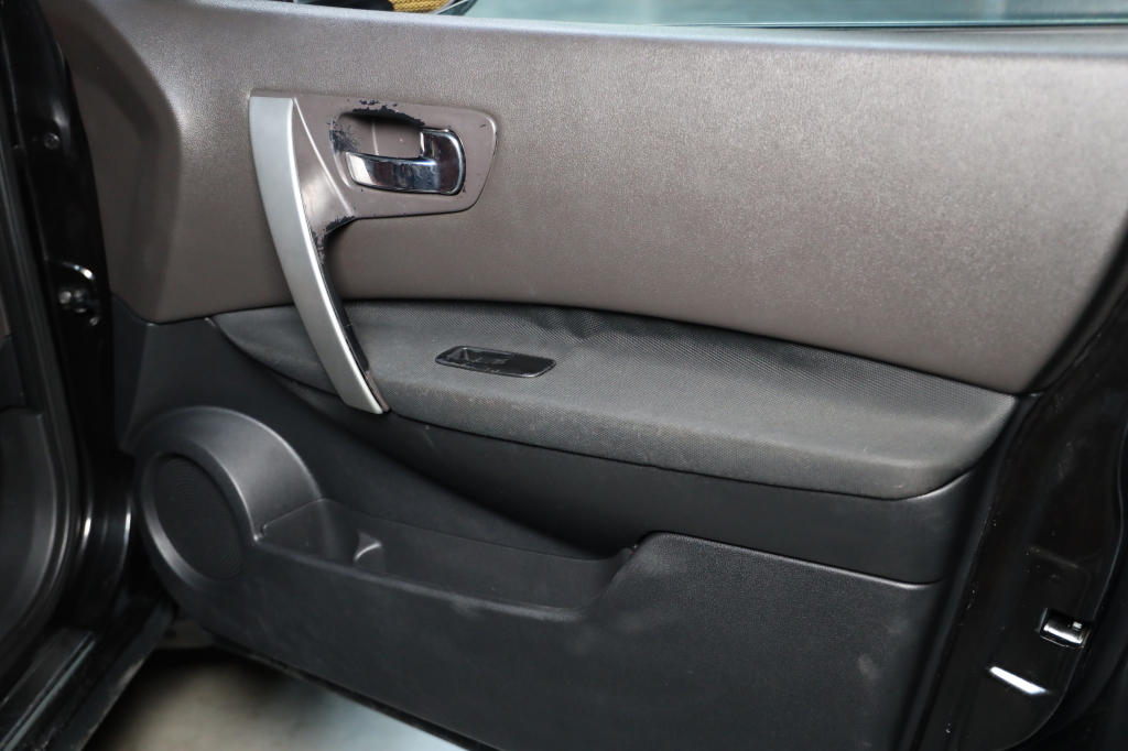 Nissan Qashqai 2008 photo 21