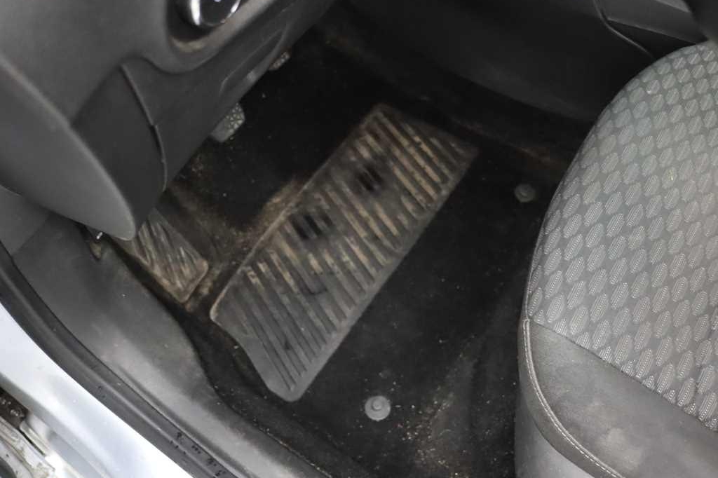 Opel Astra Sports Tourer 2016 фото 77