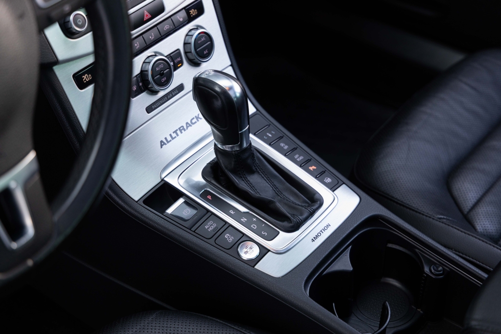 Volkswagen Passat Alltrack 2013 photo 23