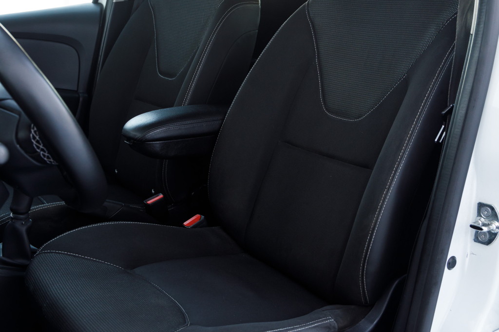 Renault Clio фото 21