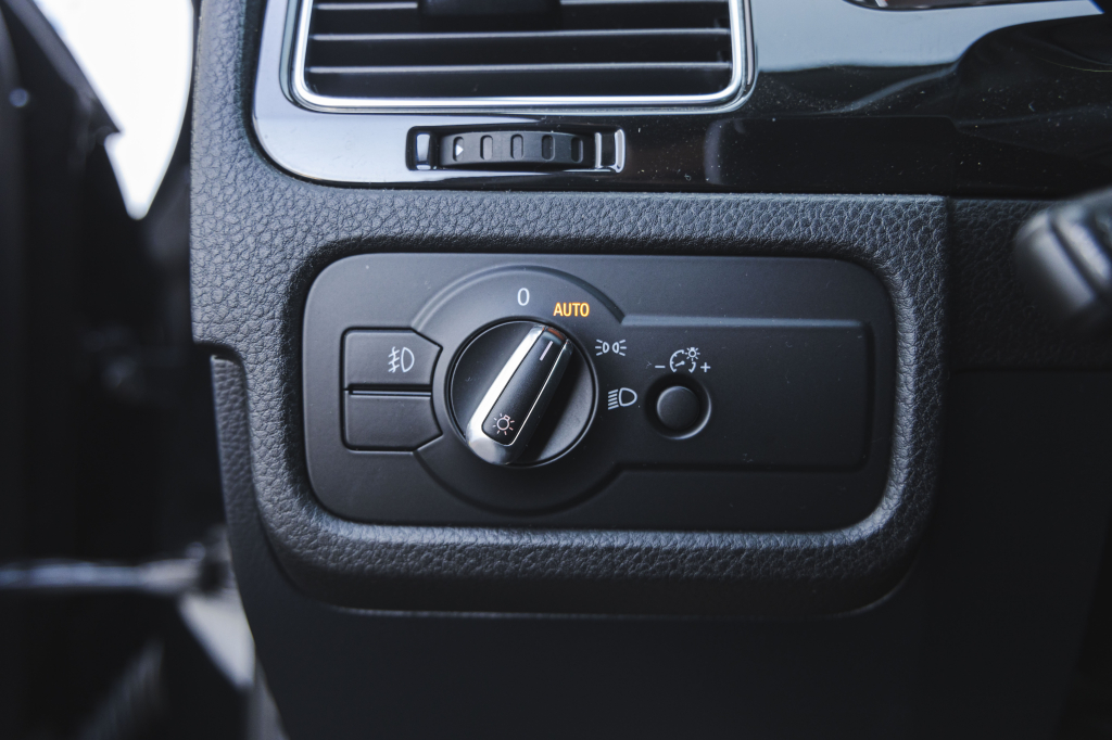 Volkswagen Touareg 2011 фото 15