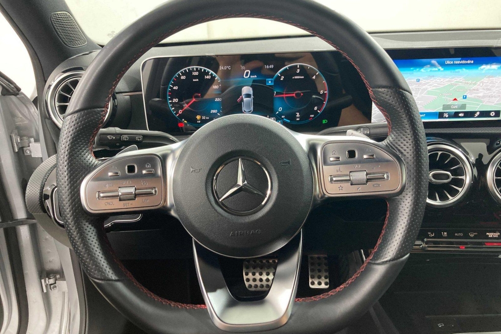 Mercedes-AMG A-Klasse 2018 фото 5