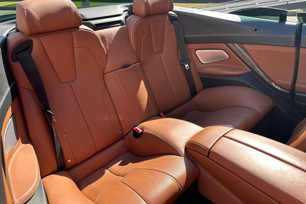 BMW M6 2012 фото 14