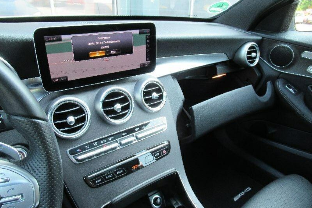 Mercedes-AMG C-Klasse 2019 фото 4