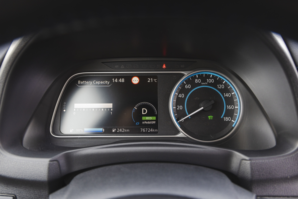 Nissan Leaf Tekna 2018 фото 26