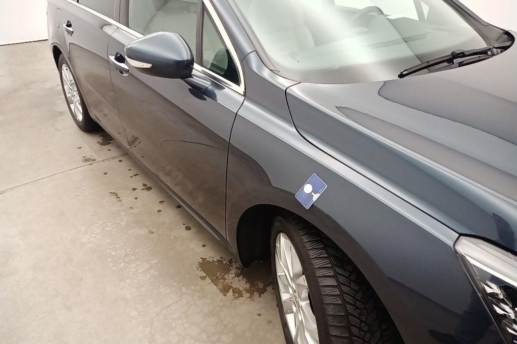 Peugeot 508 SW 2017 фото 22