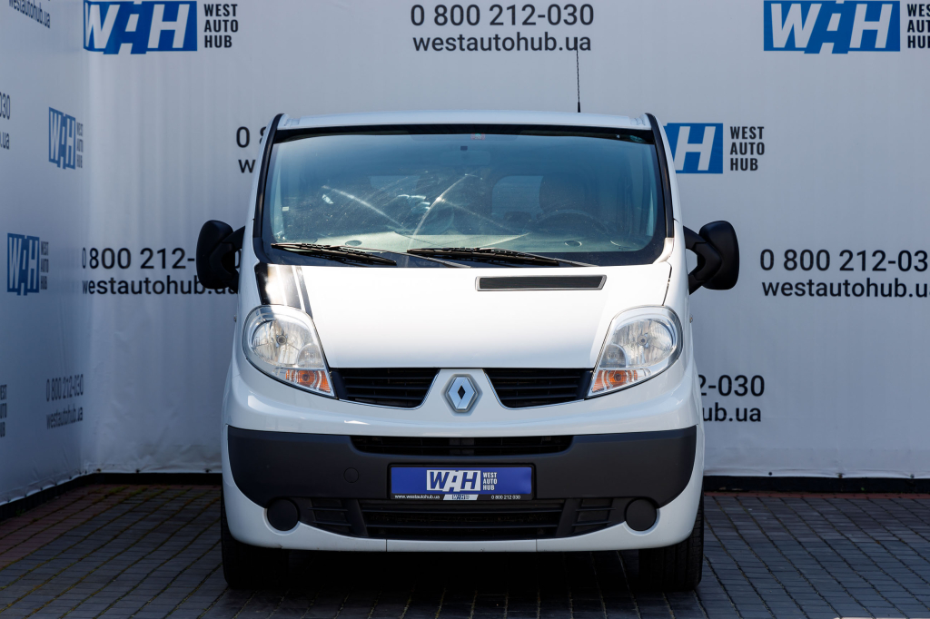Renault Trafic пасс. 2012 фото 1