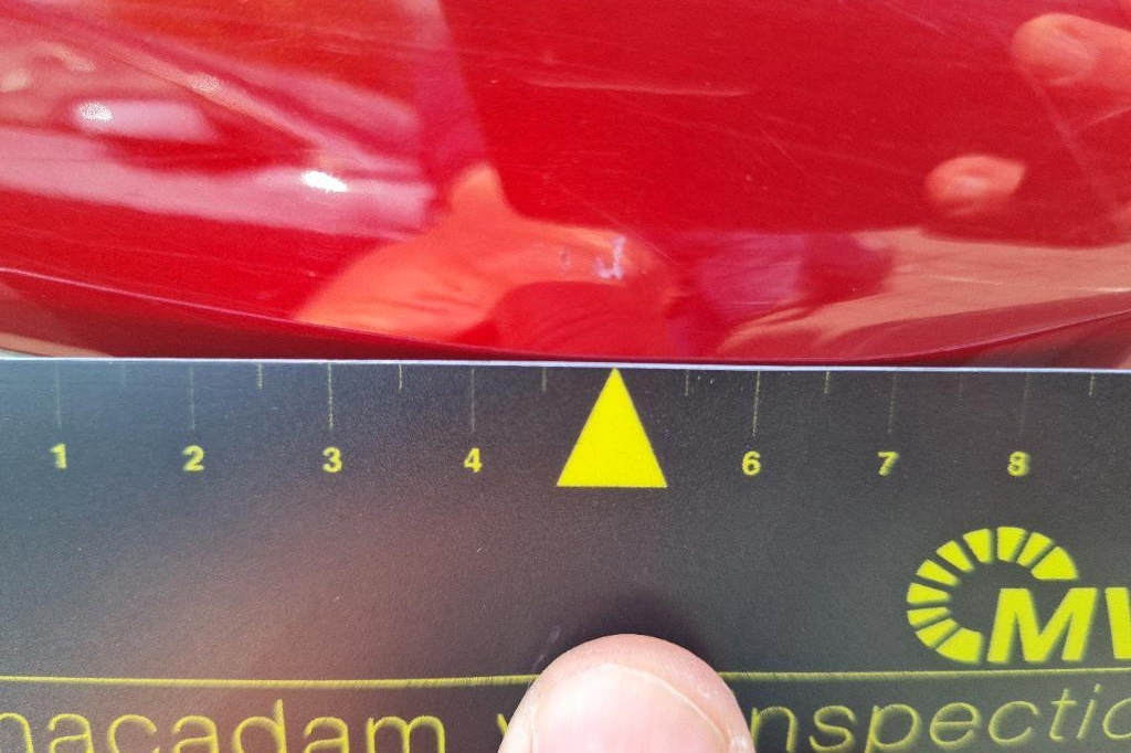 Jaguar XE 2016 photo 9