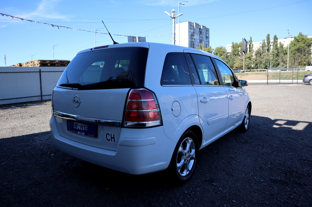 Opel Zafira 2006 фото 12
