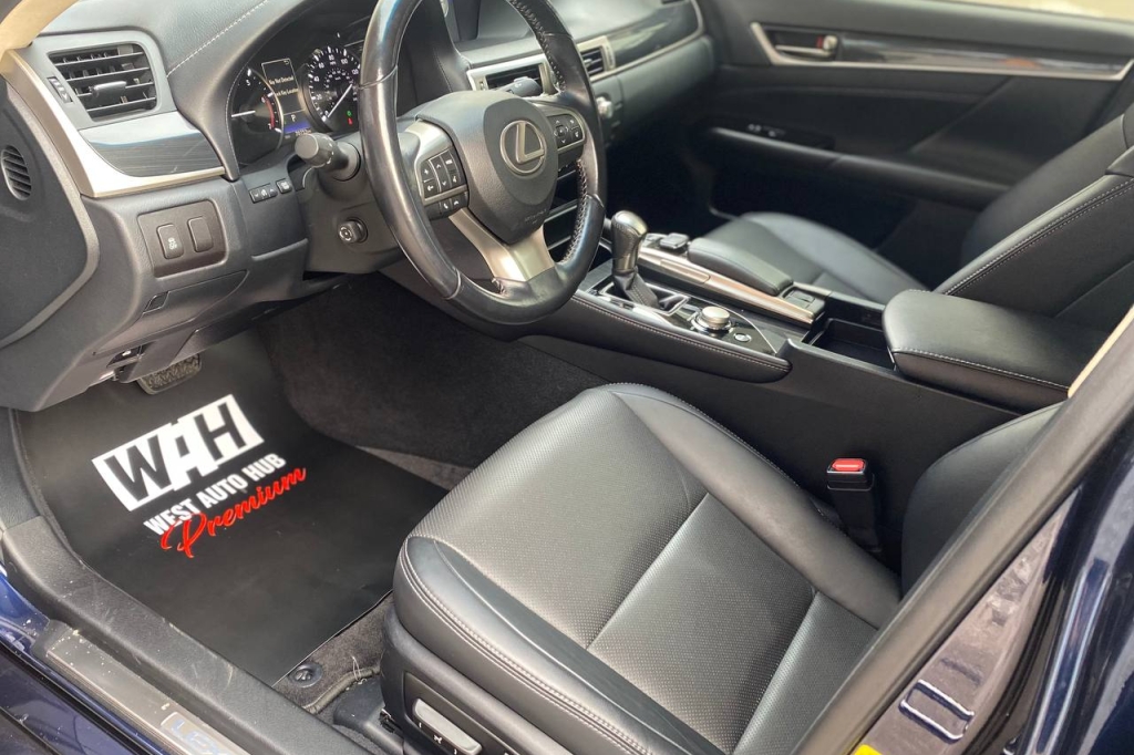 Lexus GS 200t 2016 photo 8