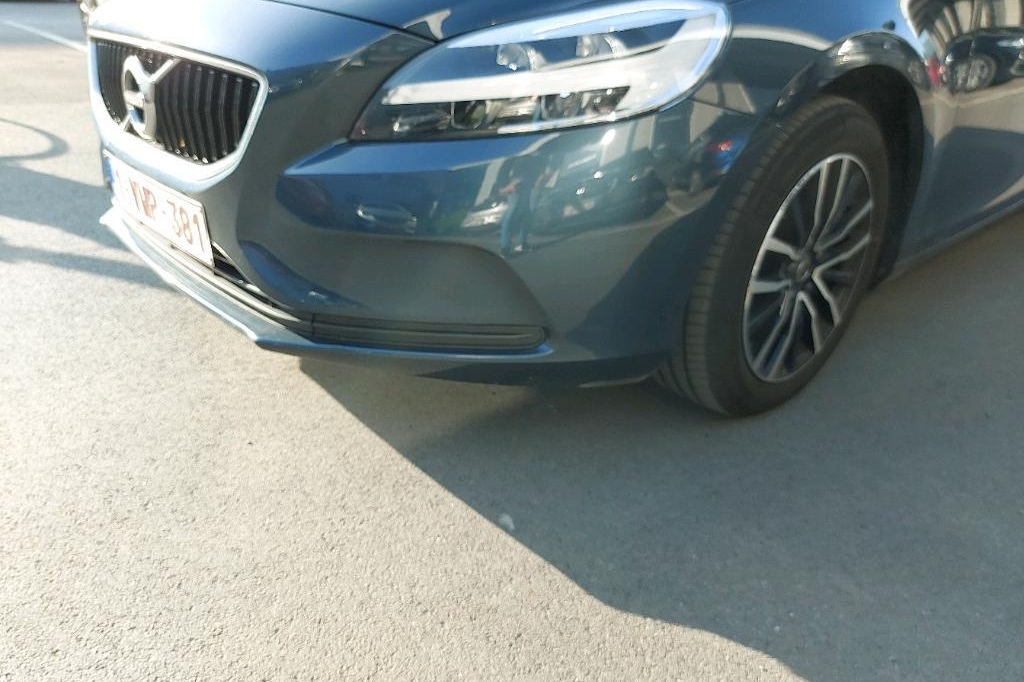 Volvo V40 2019 photo 12