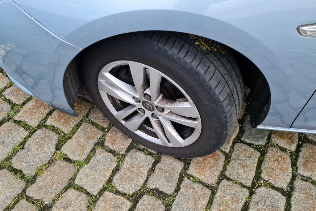 Opel Astra Sports Tourer 2016 фото 17