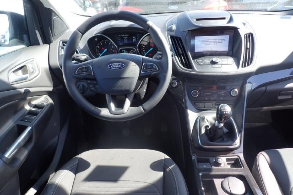 Ford Kuga 2019 фото 1