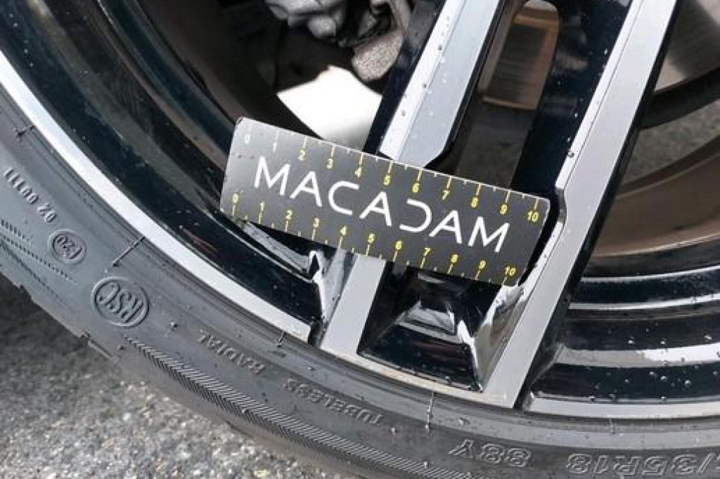 BMW 1er 2018 фото 25