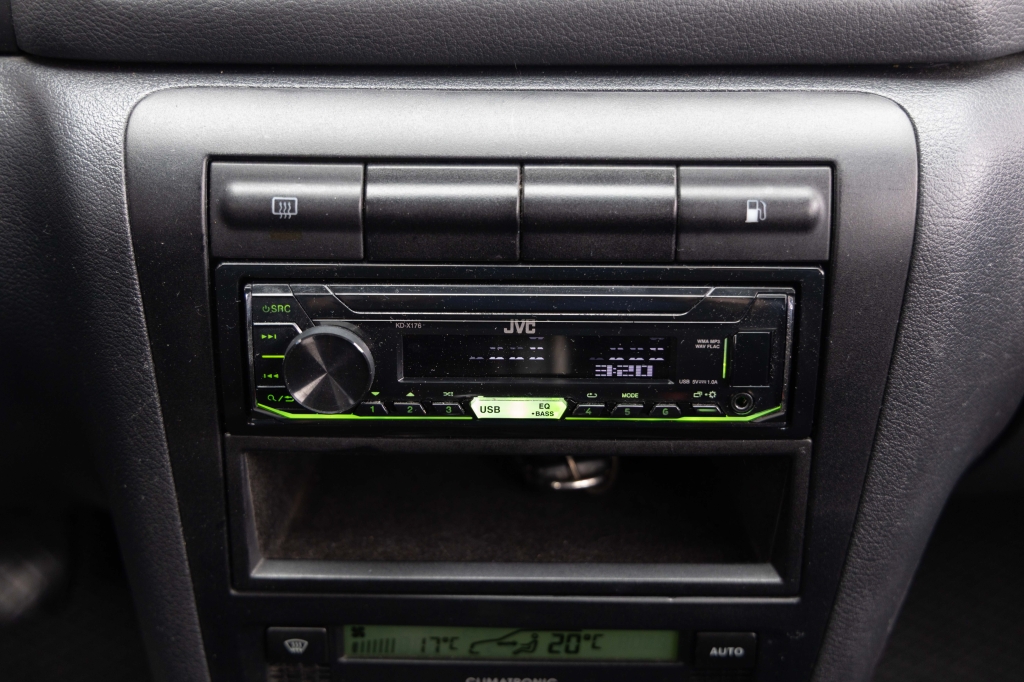 Skoda Octavia 2006 photo 17