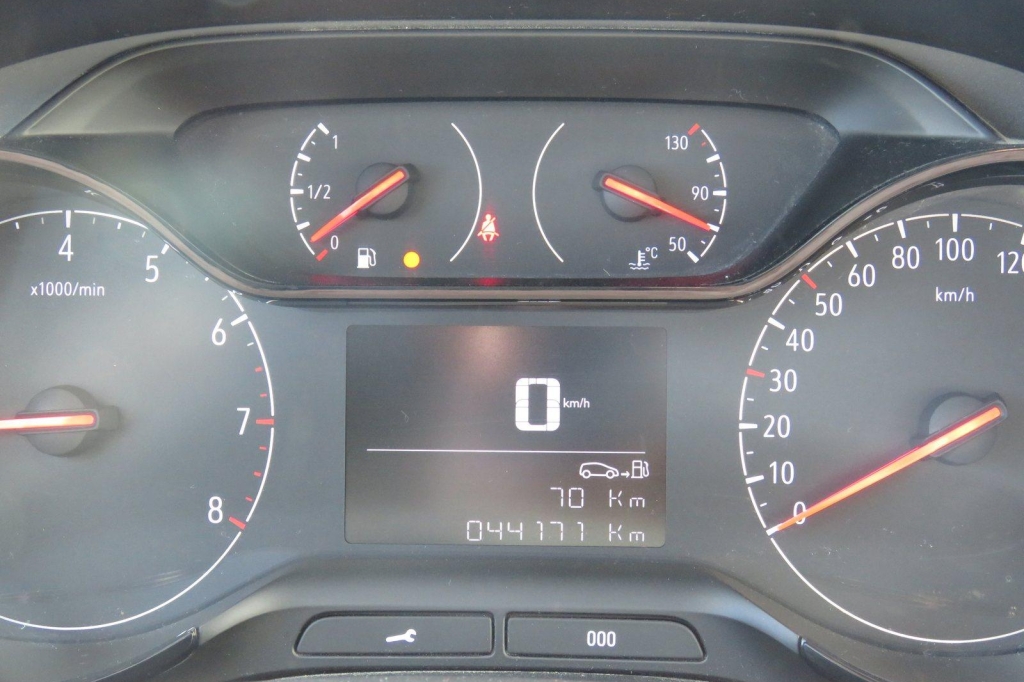 Opel Crossland X 2019 photo 6