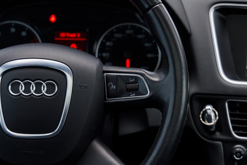 Audi Q5 Premium Plus 2010 фото 9