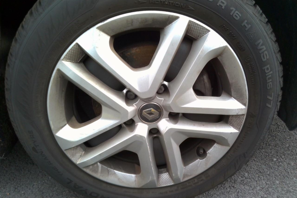 Renault Megane 2019 фото 12