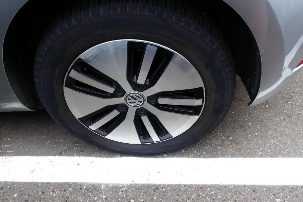 Volkswagen e-Golf 2018 photo 21