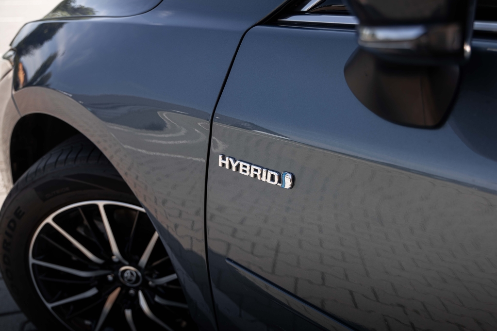 Toyota Avalon Hybrid 2020 фото 12