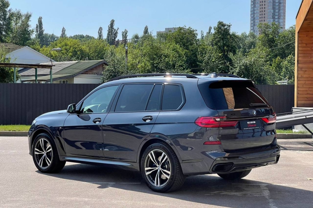 BMW X7 50d  2019 фото 3