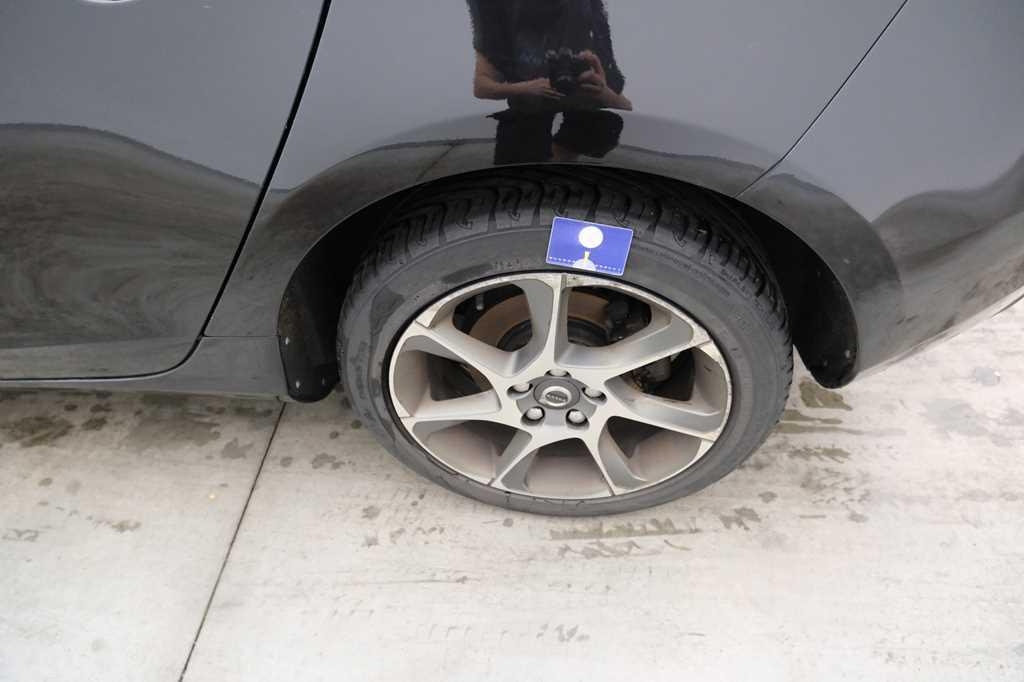 Volvo V40 2016 photo 20