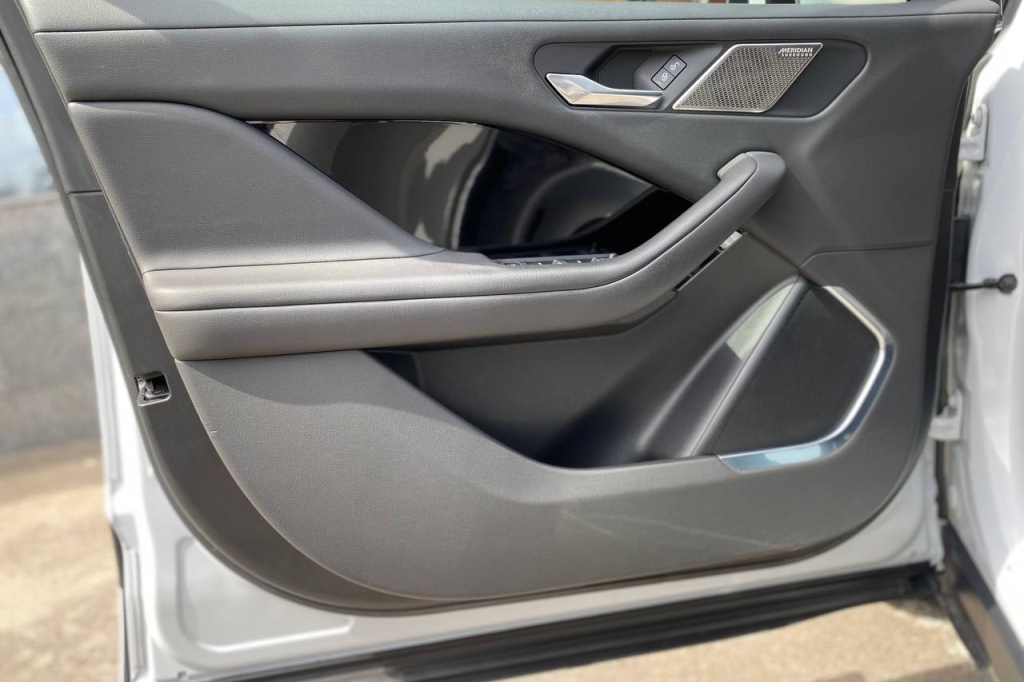 Jaguar I-Pace EV 400 AWD 2018 фото 8