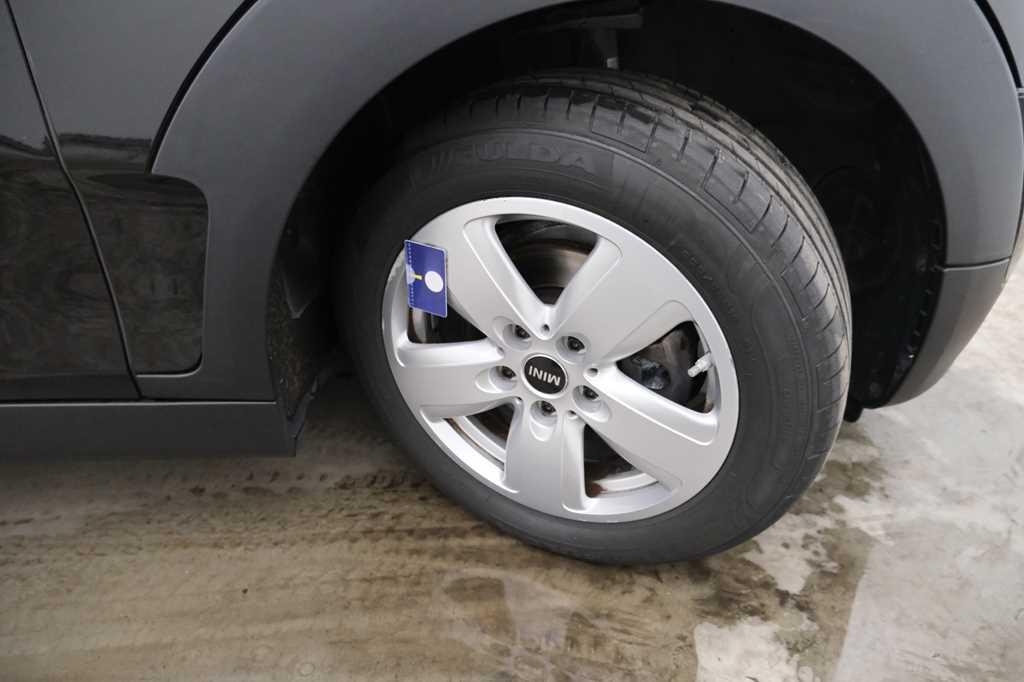 MINI One Clubman 2016 фото 28