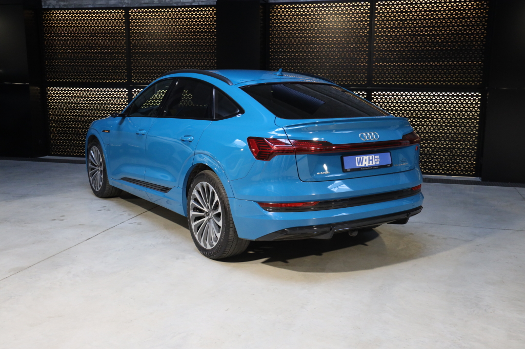 Audi e-tron S 2020 фото 5