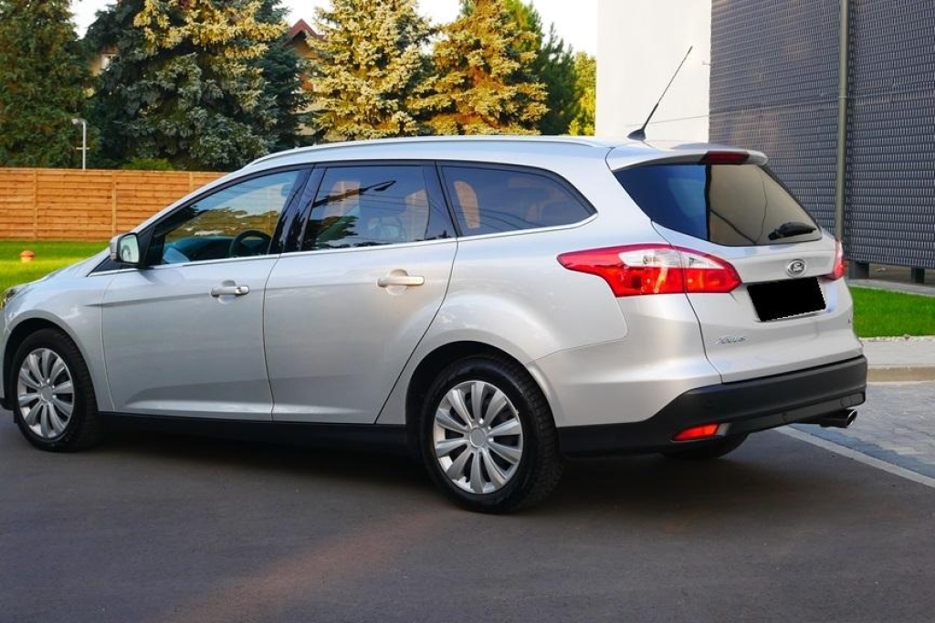 Ford Focus Turnier 2012 фото 6