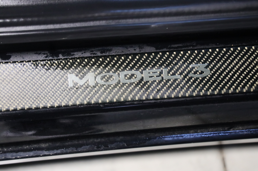 Tesla Model 3 2019 фото 13