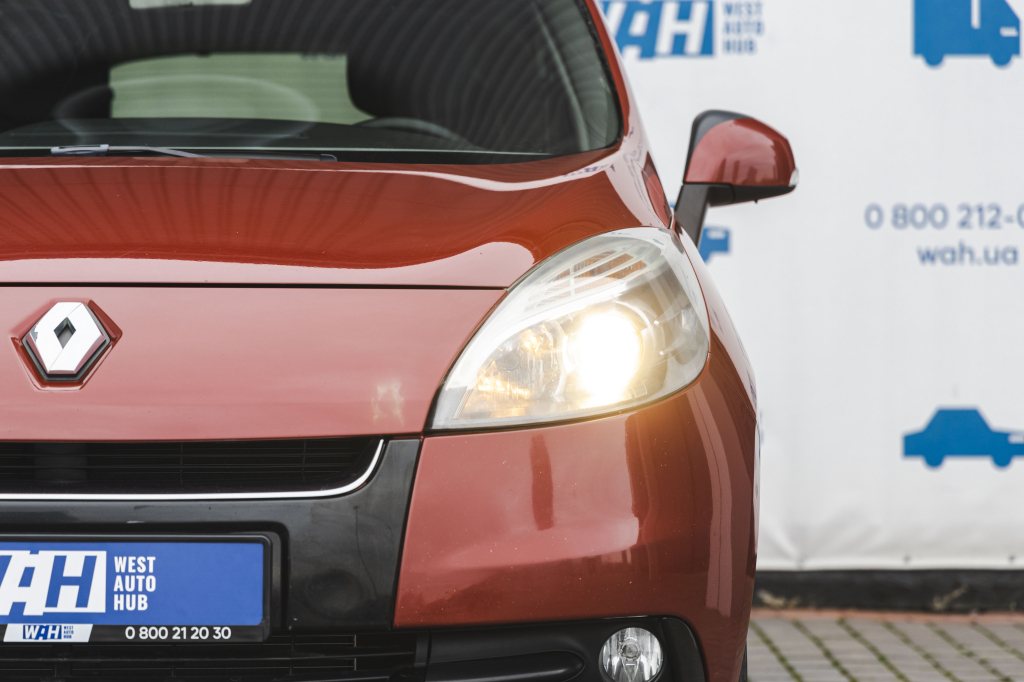 Renault Scenic 2013 фото 1