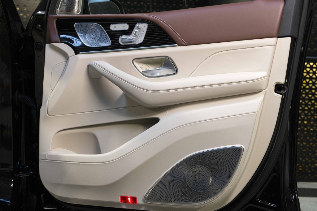 Mercedes-Benz Maybach GLS 600 2022 фото 60