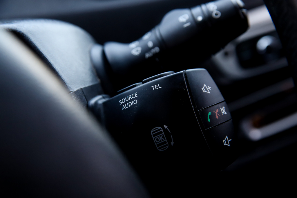 Renault Scenic 2015 фото 11