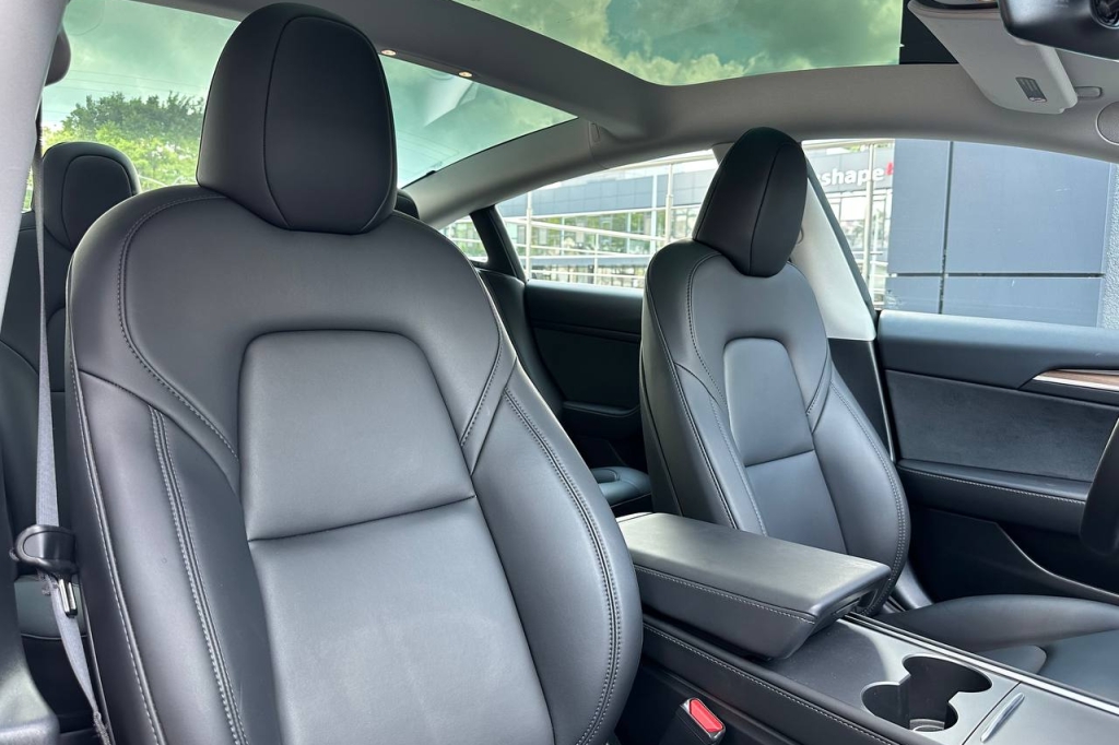 Tesla Model 3 2023 photo 14