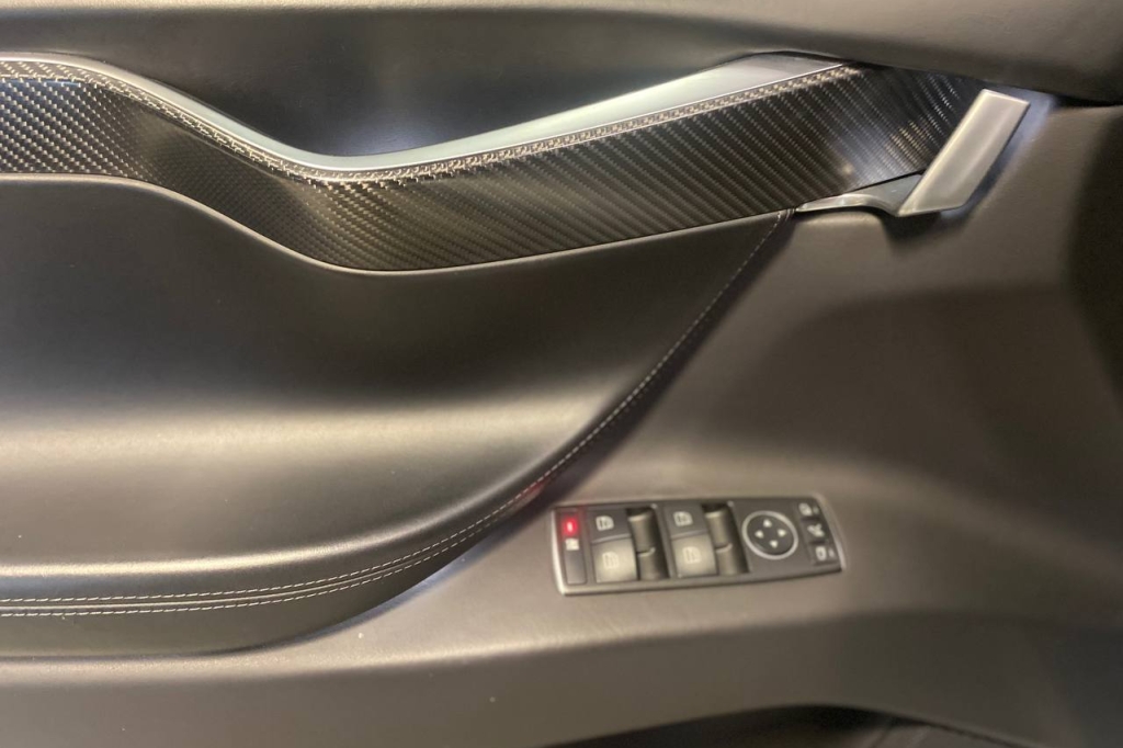 Tesla Model X 90D 2016 photo 7