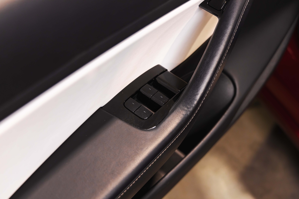 Tesla Model 3 Long Range Performance 2018 photo 16