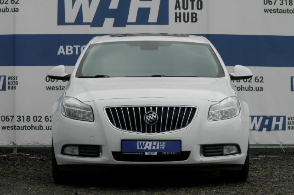 Buick Regal 2010 photo 1