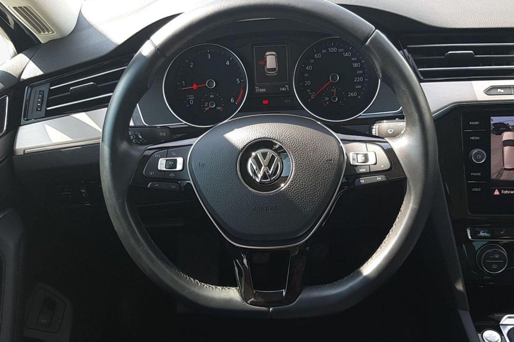 Volkswagen Passat Variant 2018 photo 3