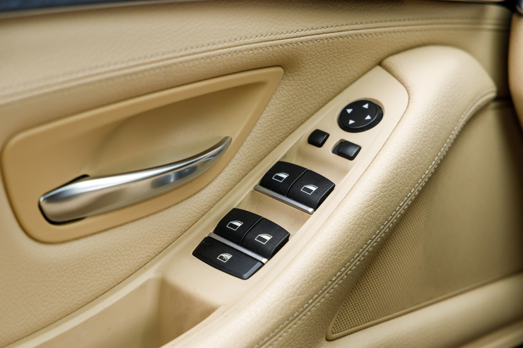 BMW 528 Xdrive 2012 фото 24