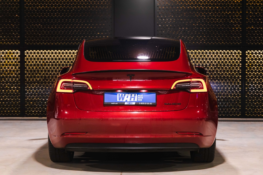 Tesla Model 3 Long Range Performance 2018 photo 11