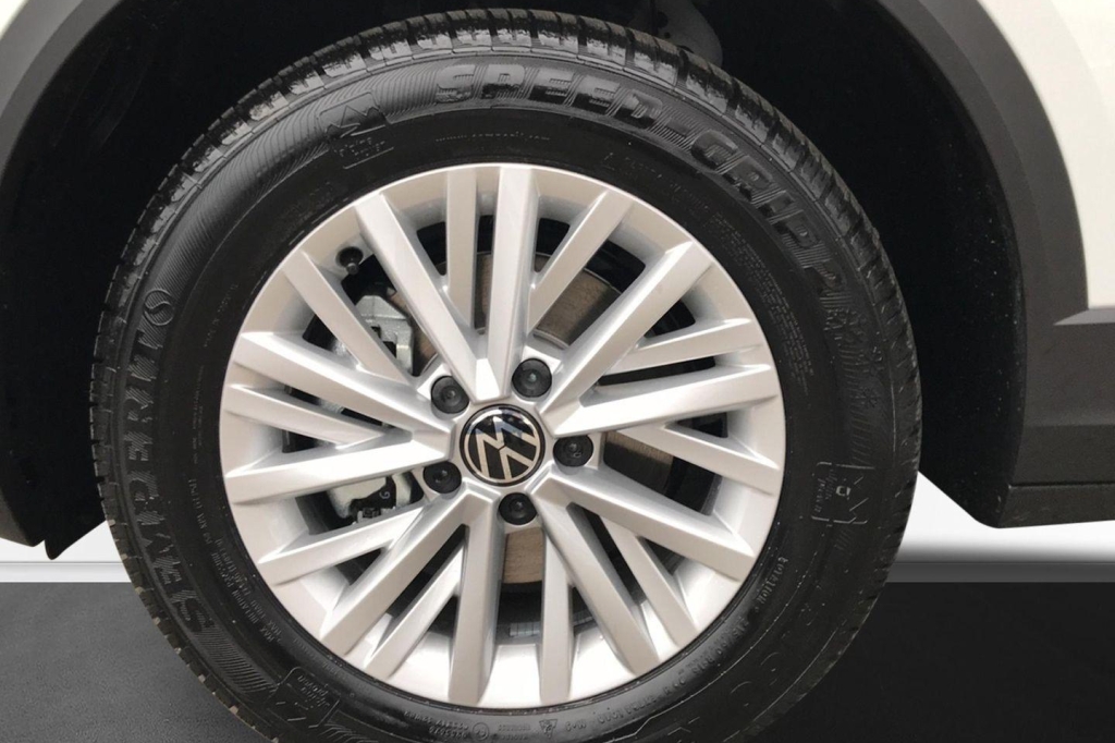 Volkswagen T-Roc 2021 фото 3