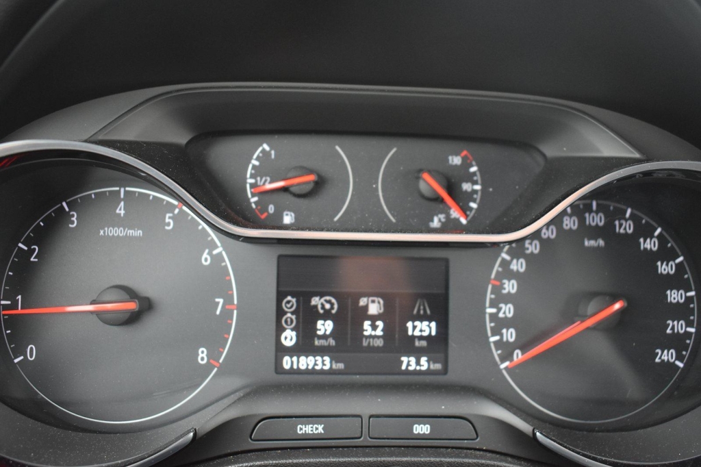 Opel Crossland X 2020 фото 6