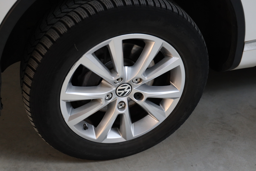 Volkswagen Touareg 2016 photo 38